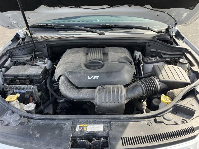 2015 Jeep Grand Cherokee Vehicle Photo in TULLY, NY 13159-3159