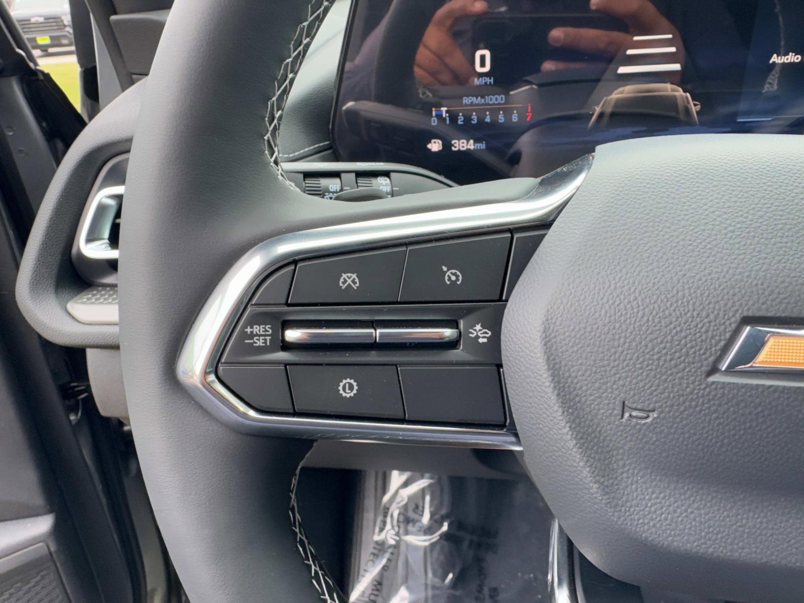 2025 Chevrolet Traverse Vehicle Photo in LOS ANGELES, CA 90007-3794