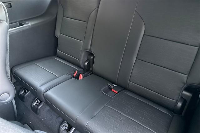 2025 Buick Enclave Vehicle Photo in ELK GROVE, CA 95757-8703
