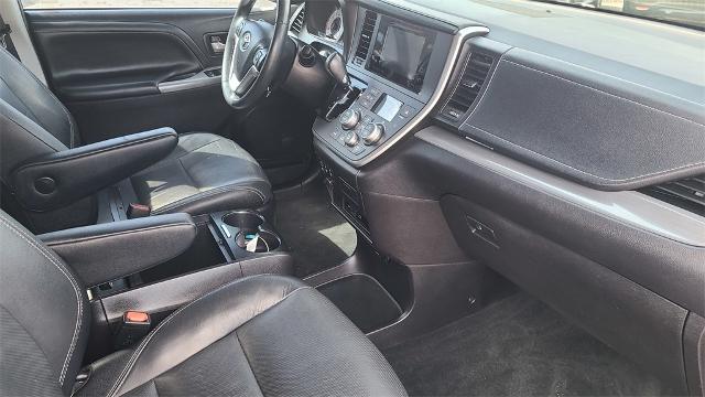 2017 Toyota Sienna Vehicle Photo in FLAGSTAFF, AZ 86001-6214