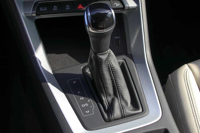 2020 Audi Q3 Vehicle Photo in SUGAR LAND, TX 77478