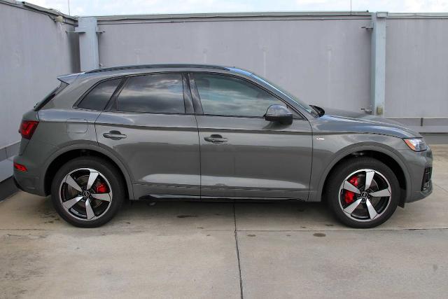 2024 Audi Q5 Vehicle Photo in SUGAR LAND, TX 77478