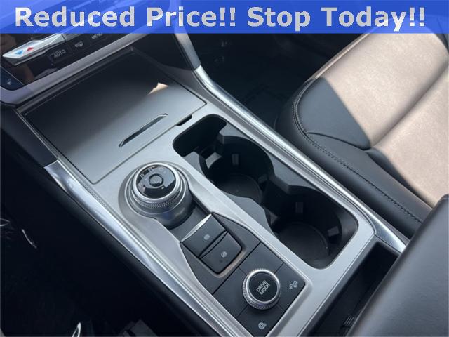 2023 Ford Explorer Vehicle Photo in GREEN BAY, WI 54304-5303