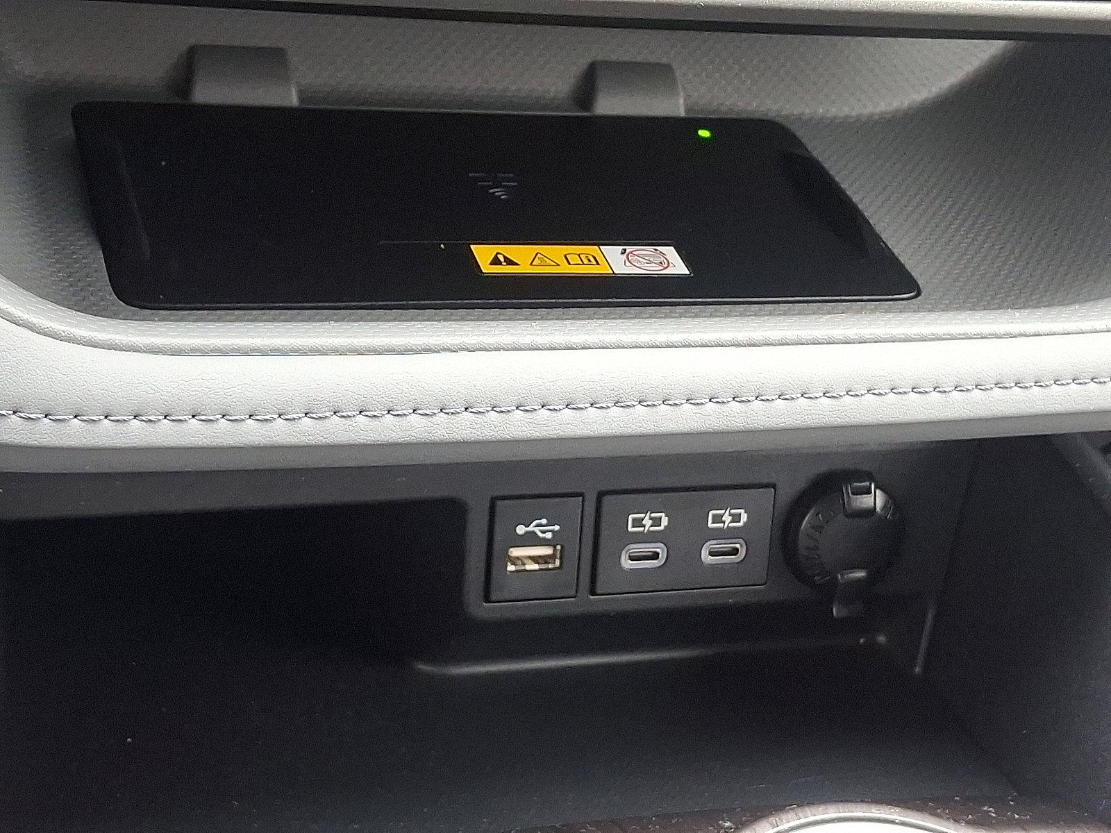 2023 Toyota Highlander Vehicle Photo in Harrisburg, PA 17111-1033