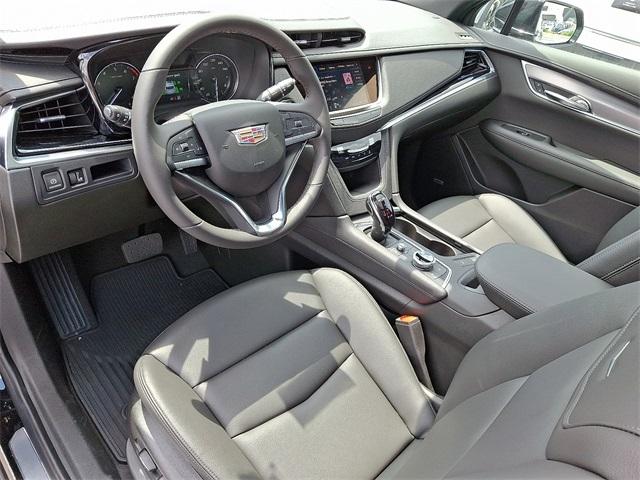 2025 Cadillac XT6 Vehicle Photo in ALLENTOWN, PA 18103-7399