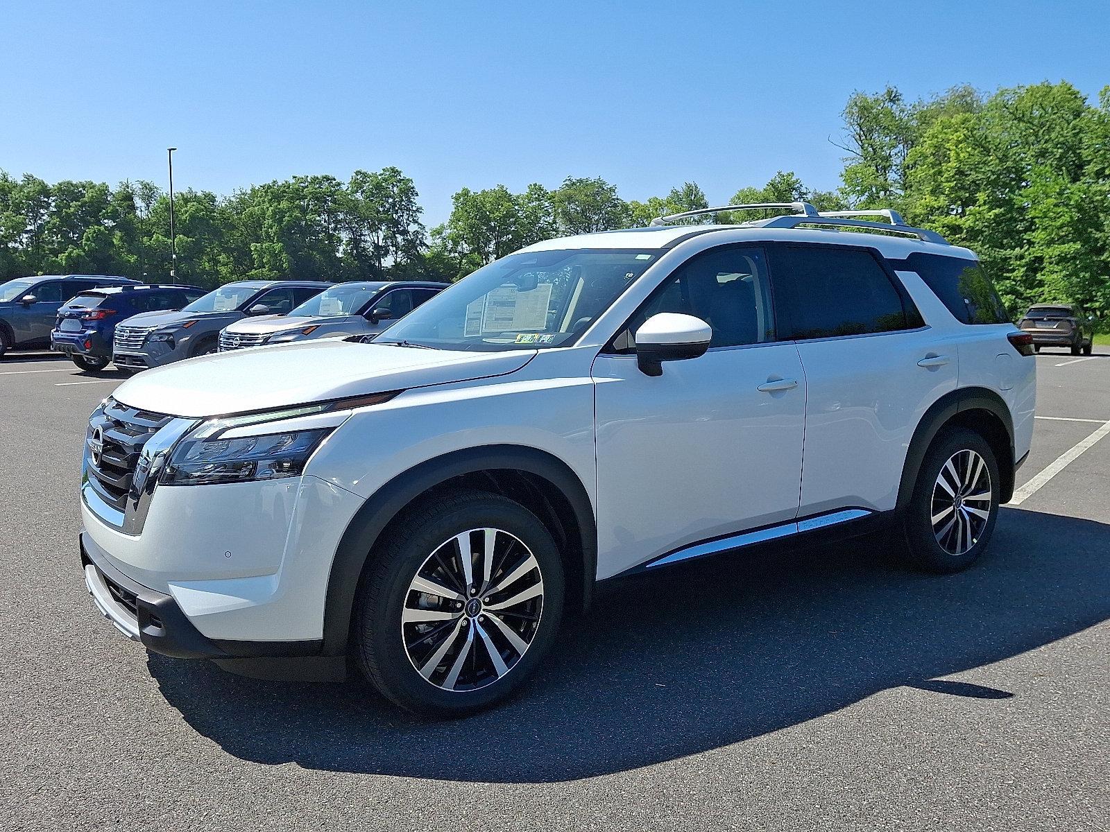 2025 Nissan Pathfinder Vehicle Photo in Mechanicsburg, PA 17050-2306