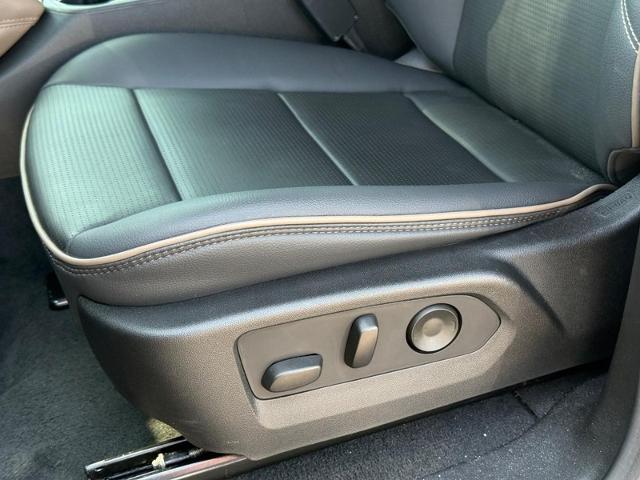 2023 GMC Canyon Vehicle Photo in COLUMBIA, MO 65203-3903