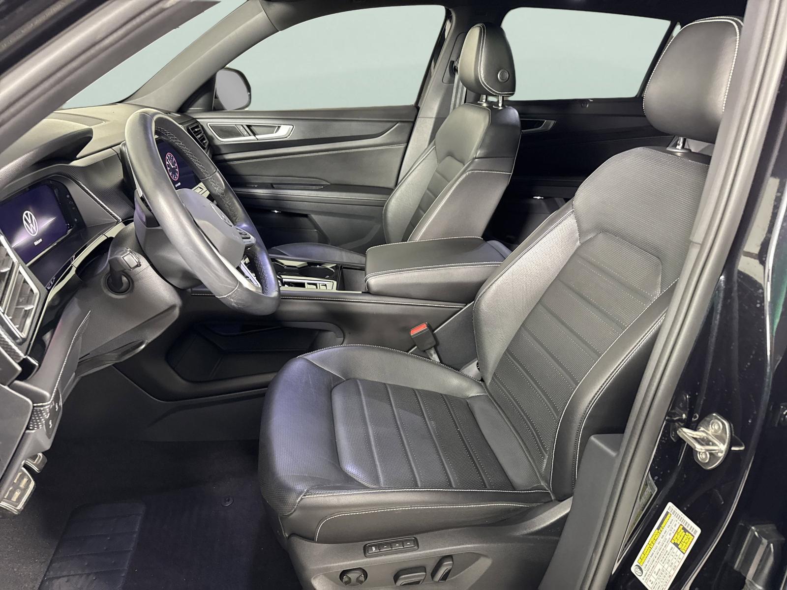 2024 Volkswagen Atlas Cross Sport Vehicle Photo in Georgetown, TX 78626