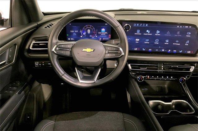 2025 Chevrolet Traverse Vehicle Photo in KANSAS CITY, MO 64114-4502