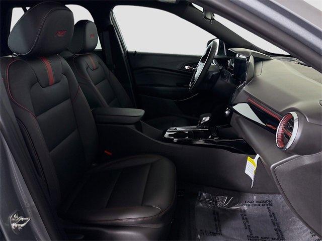 2025 Chevrolet Trax Vehicle Photo in PUYALLUP, WA 98371-4149