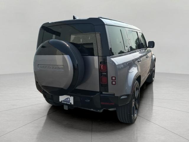 2024 Land Rover Defender Vehicle Photo in GREEN BAY, WI 54303-3330