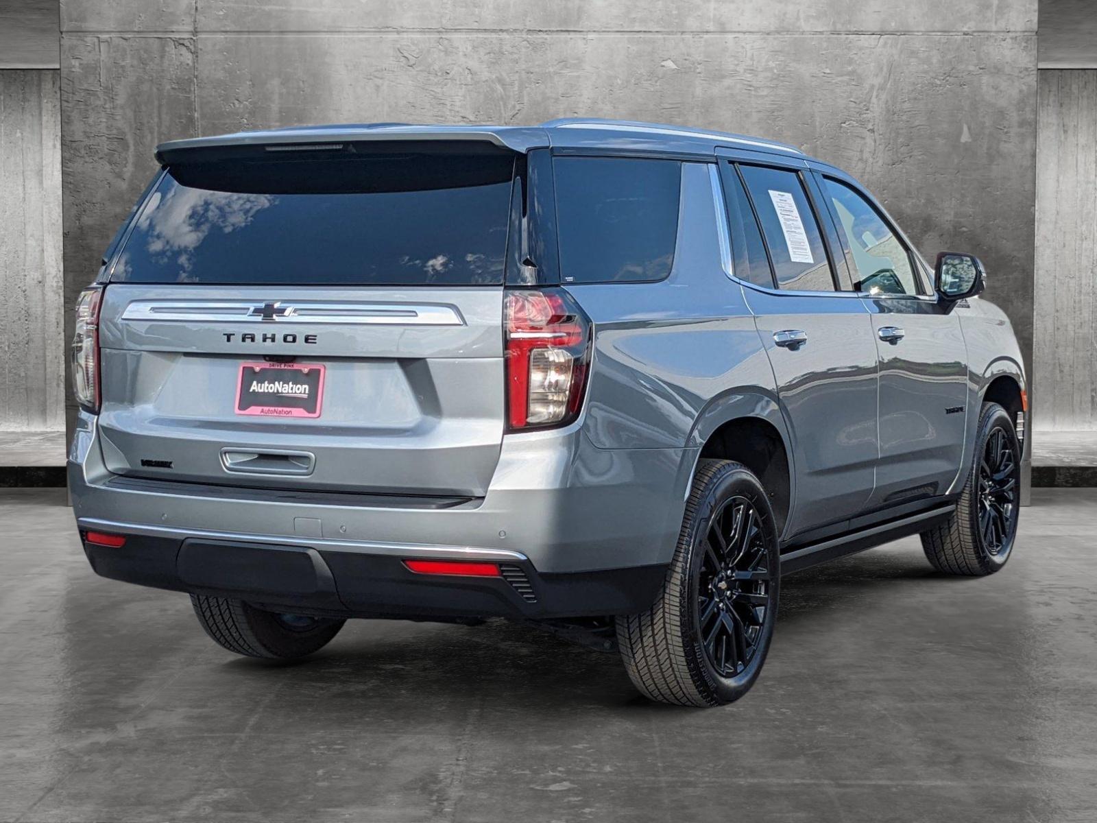 2024 Chevrolet Tahoe Vehicle Photo in VALENCIA, CA 91355-1705