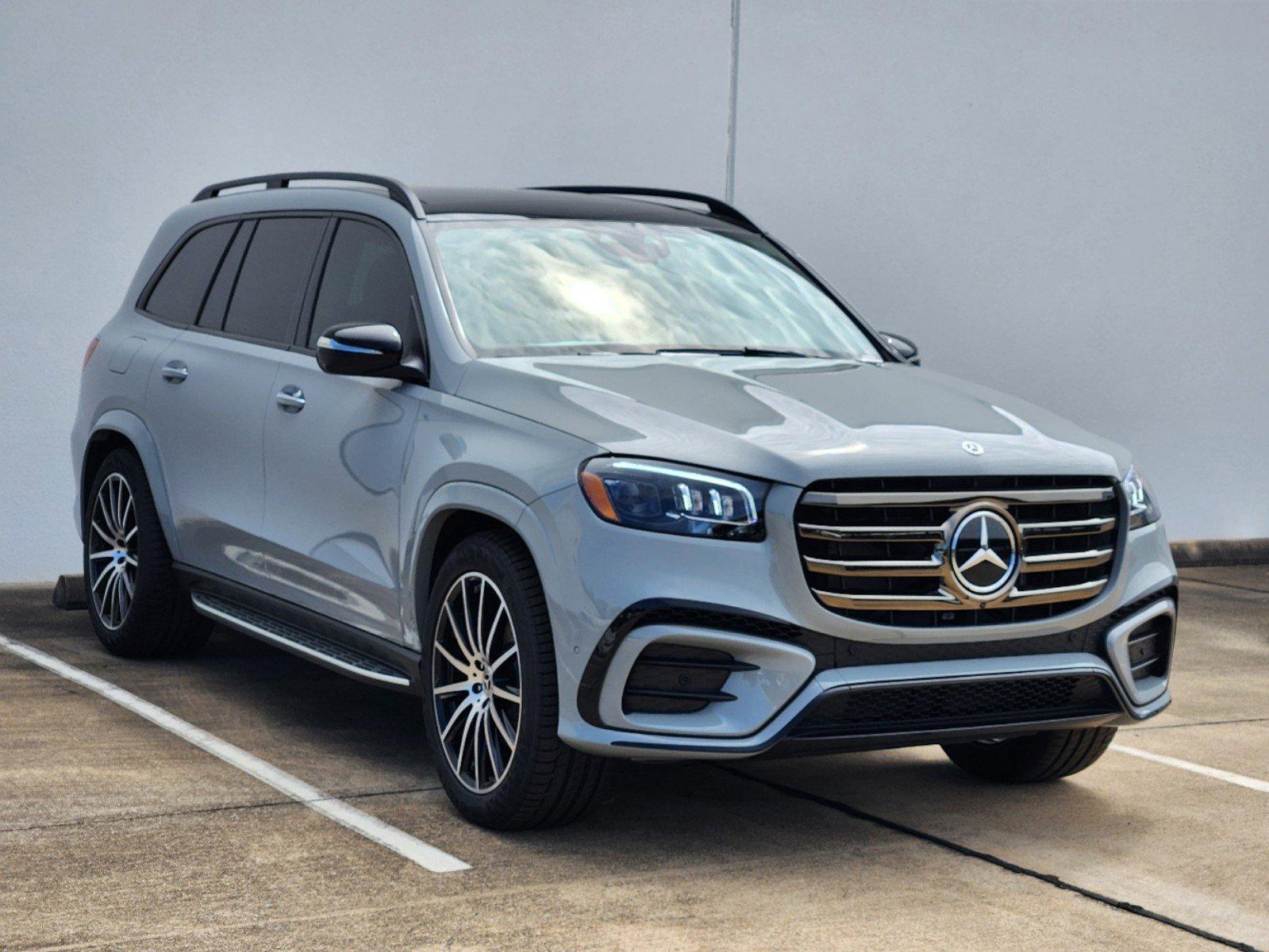 2025 Mercedes-Benz GLS Vehicle Photo in HOUSTON, TX 77079