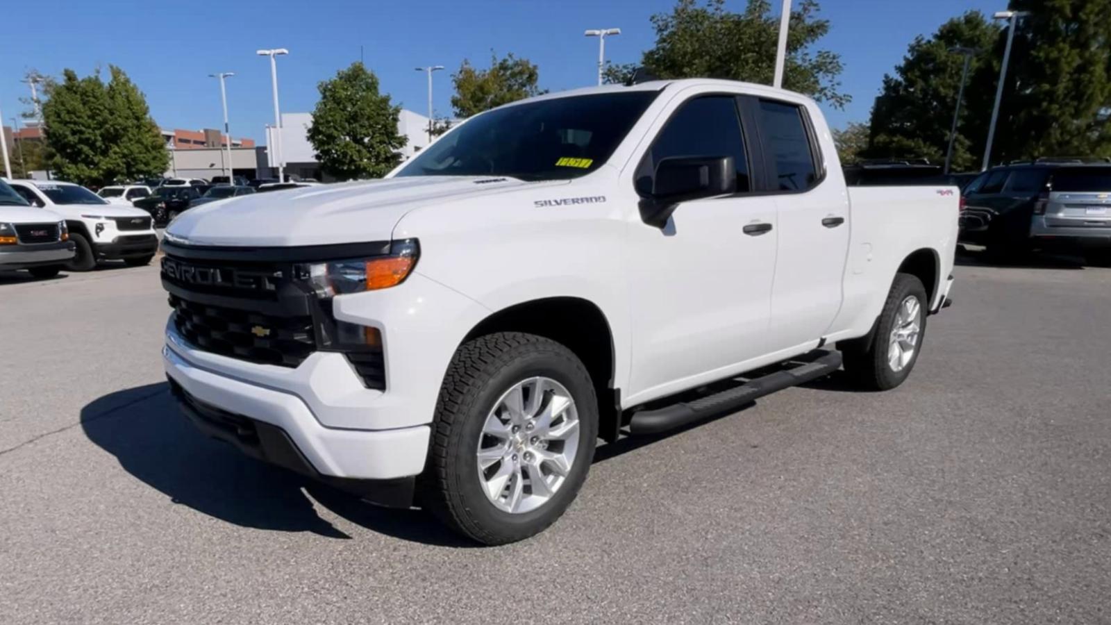 2024 Chevrolet Silverado 1500 Vehicle Photo in BENTONVILLE, AR 72712-4322