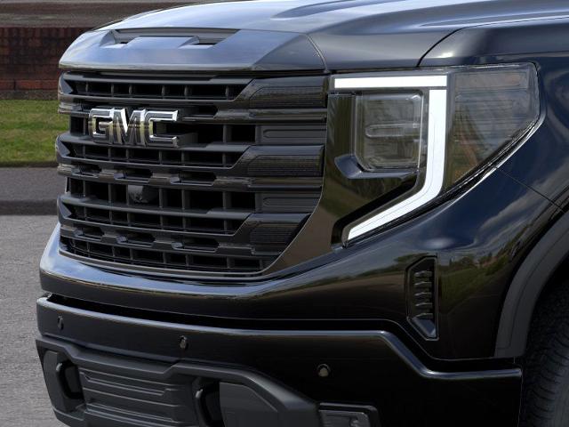 2025 GMC Sierra 1500 Vehicle Photo in PORTLAND, OR 97225-3518