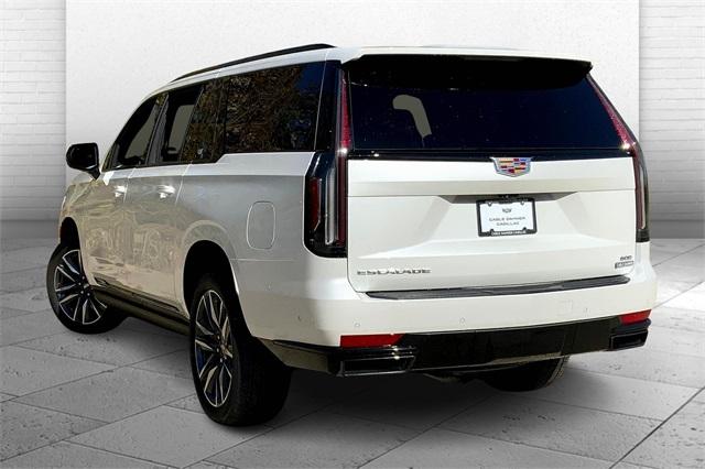 2024 Cadillac Escalade ESV Vehicle Photo in KANSAS CITY, MO 64114-4545