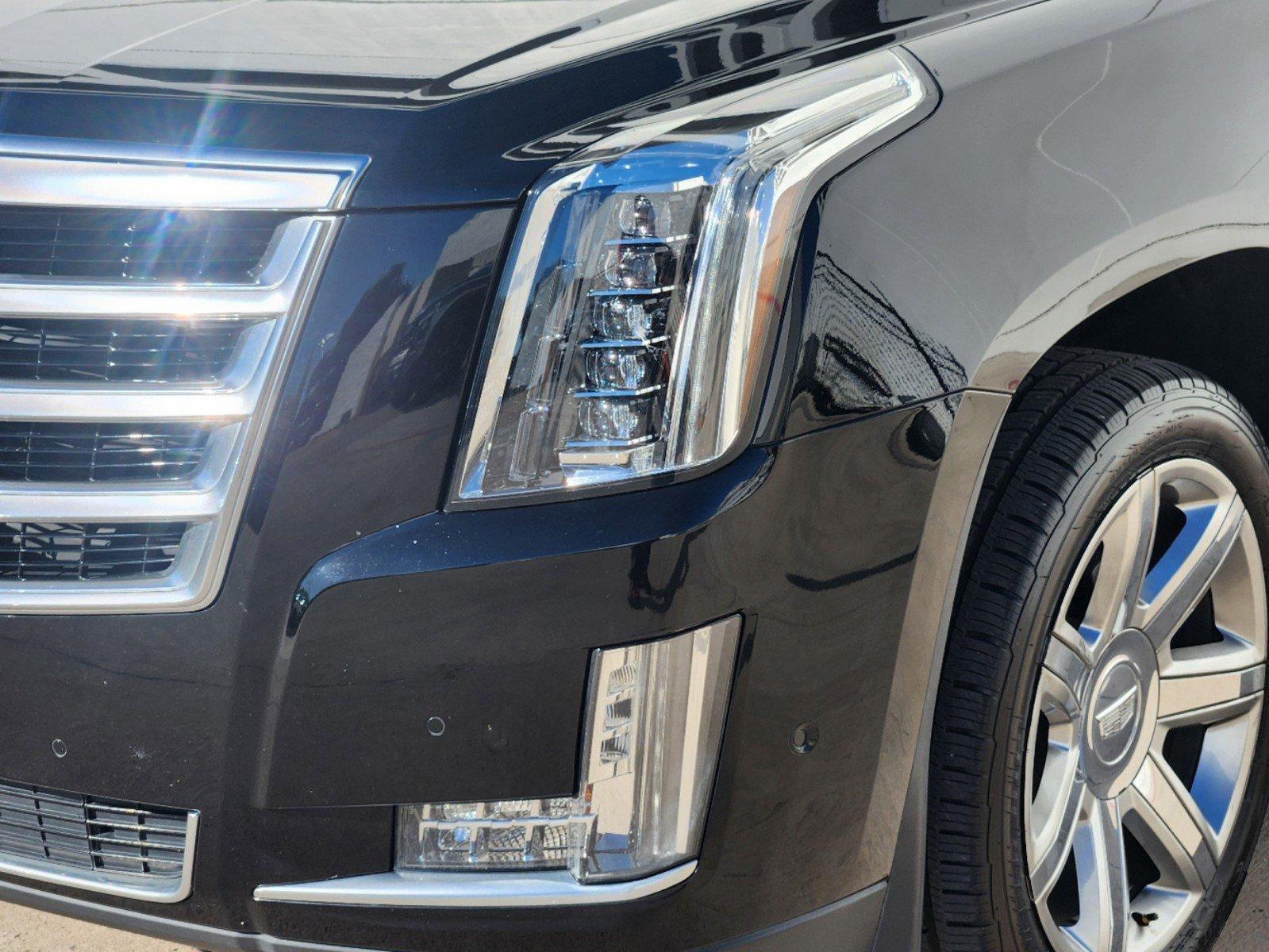 2018 Cadillac Escalade Vehicle Photo in GRAPEVINE, TX 76051-8302