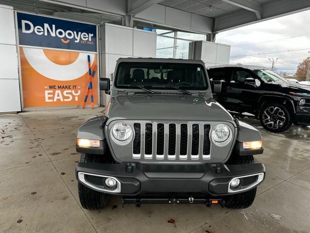 Used 2021 Jeep Gladiator Overland with VIN 1C6HJTFG1ML598116 for sale in Holland, MI