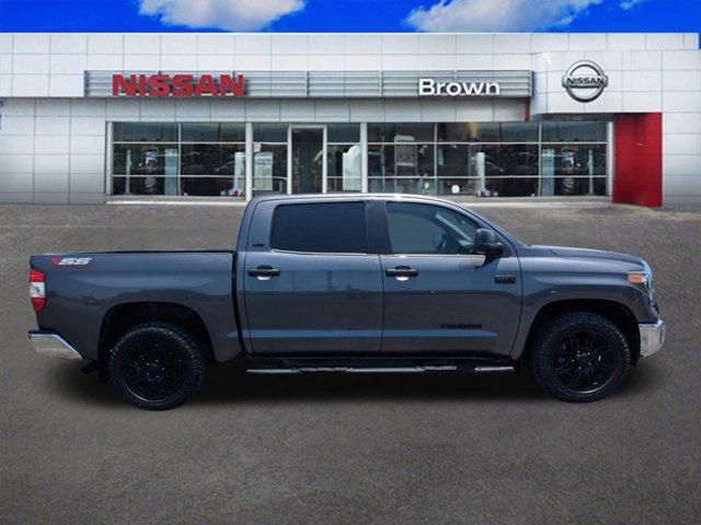 Used 2020 Toyota Tundra SR5 with VIN 5TFEY5F15LX262328 for sale in Del Rio, TX