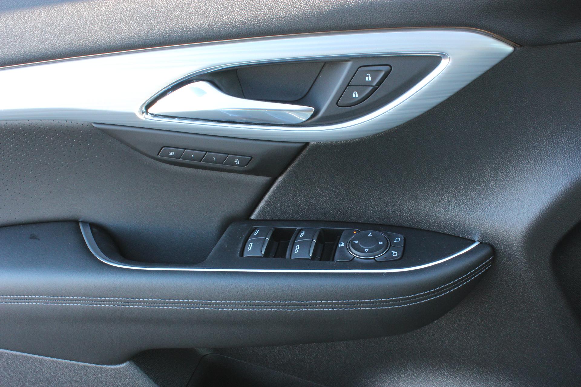 2025 Buick Envision Vehicle Photo in AURORA, CO 80012-4011