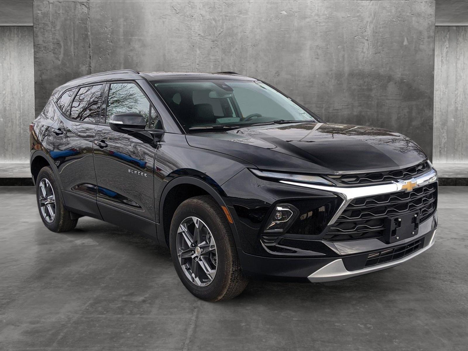 2024 Chevrolet Blazer Vehicle Photo in TIMONIUM, MD 21093-2300