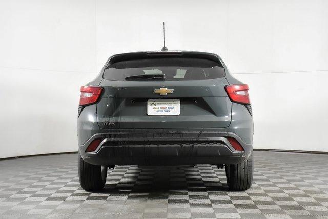 2025 Chevrolet Trax Vehicle Photo in PUYALLUP, WA 98371-4149