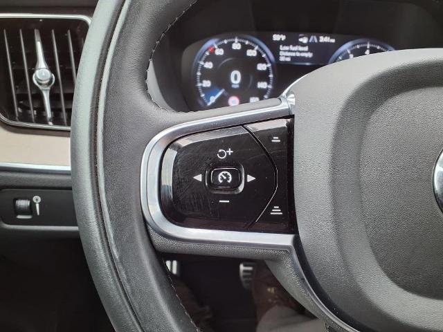 2021 Volvo XC60 Vehicle Photo in ROSENBERG, TX 77471-5675