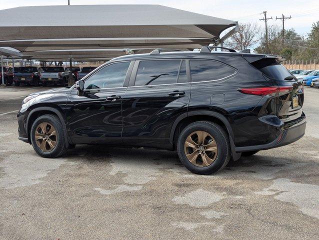 2023 Toyota Highlander Vehicle Photo in San Antonio, TX 78230