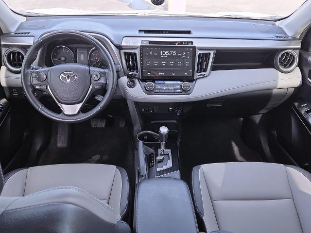 2018 Toyota RAV4 Vehicle Photo in NEDERLAND, TX 77627-8017