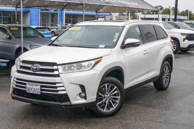 2019 Toyota Highlander Vehicle Photo in VENTURA, CA 93003-8585