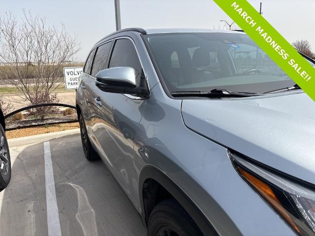 2019 Toyota Highlander Vehicle Photo in San Antonio, TX 78230