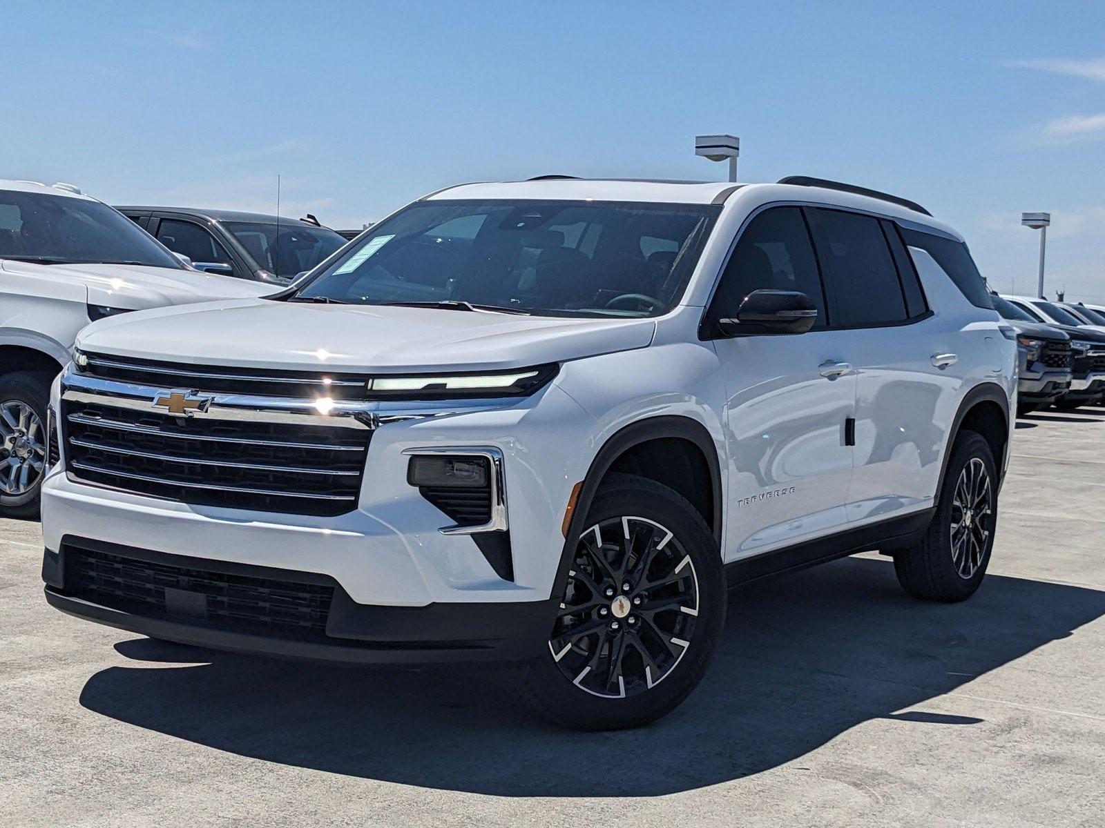 2025 Chevrolet Traverse Vehicle Photo in MIAMI, FL 33172-3015