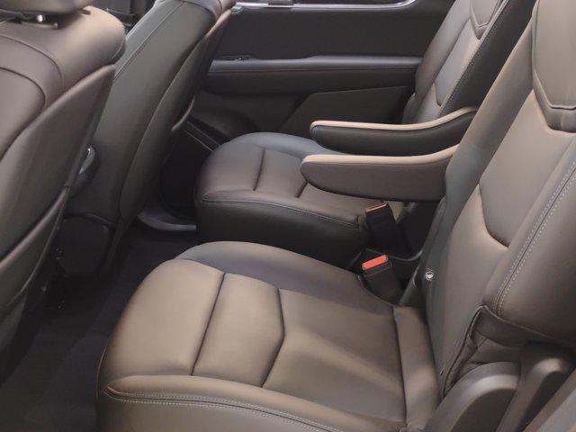 2025 Cadillac XT6 Vehicle Photo in PINEVILLE, NC 28134-8495