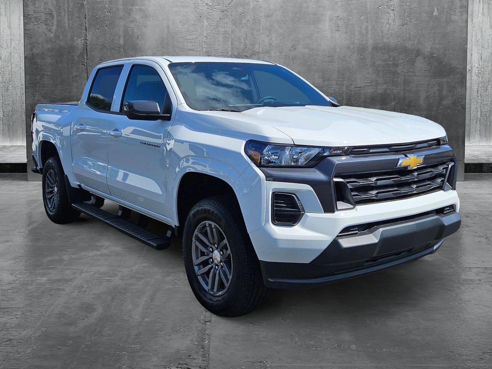 2025 Chevrolet Colorado Vehicle Photo in GREENACRES, FL 33463-3207