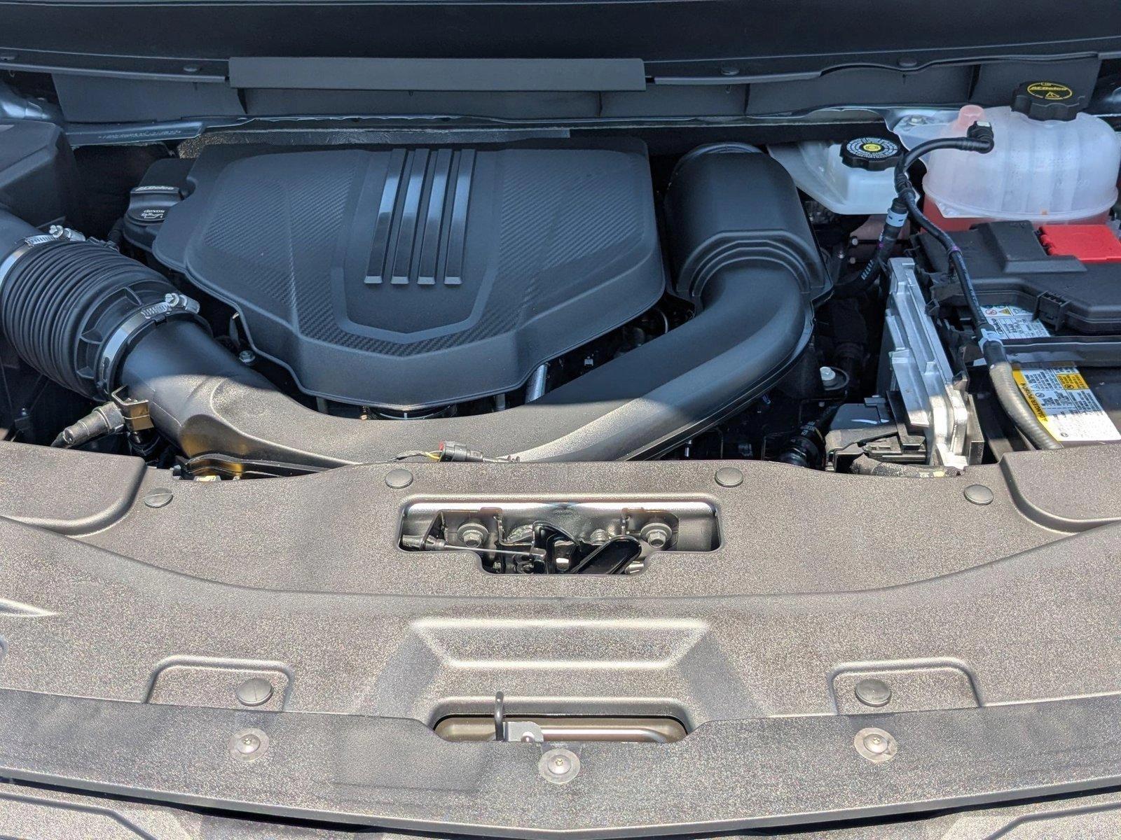 2025 Chevrolet Traverse Vehicle Photo in PEMBROKE PINES, FL 33024-6534