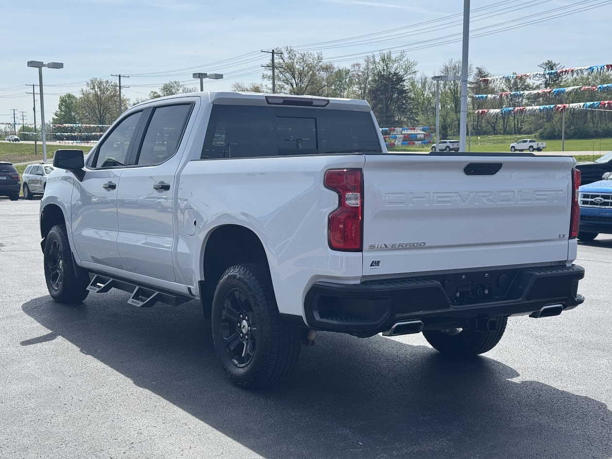 2019 Chevrolet Silverado 1500 Vehicle Photo in BOONVILLE, IN 47601-9633