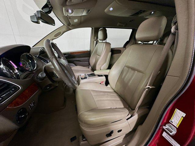 2012 Chrysler Town & Country Vehicle Photo in Doylsetown, PA 18901