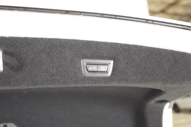 2024 BMW 740i xDrive Vehicle Photo in GRAPEVINE, TX 76051