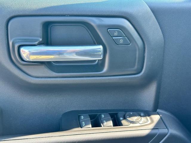 2025 Chevrolet Silverado 1500 Vehicle Photo in COLUMBIA, MO 65203-3903