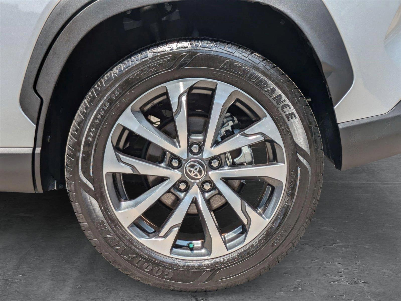 2022 Toyota Corolla Cross Vehicle Photo in Tampa, FL 33614