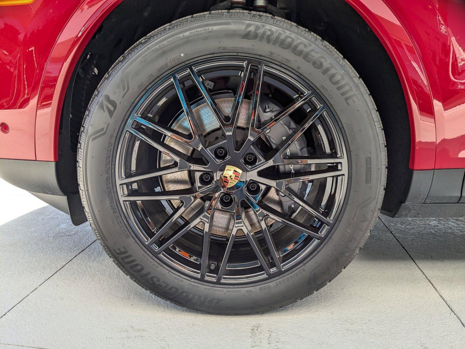 2024 Porsche Cayenne Vehicle Photo in Maitland, FL 32751