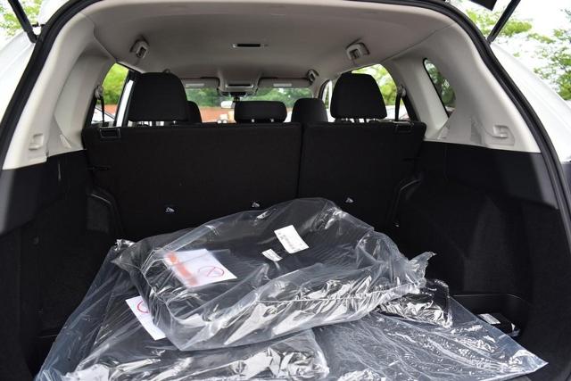 2025 Nissan Rogue Vehicle Photo in Ballwin, MO 63011