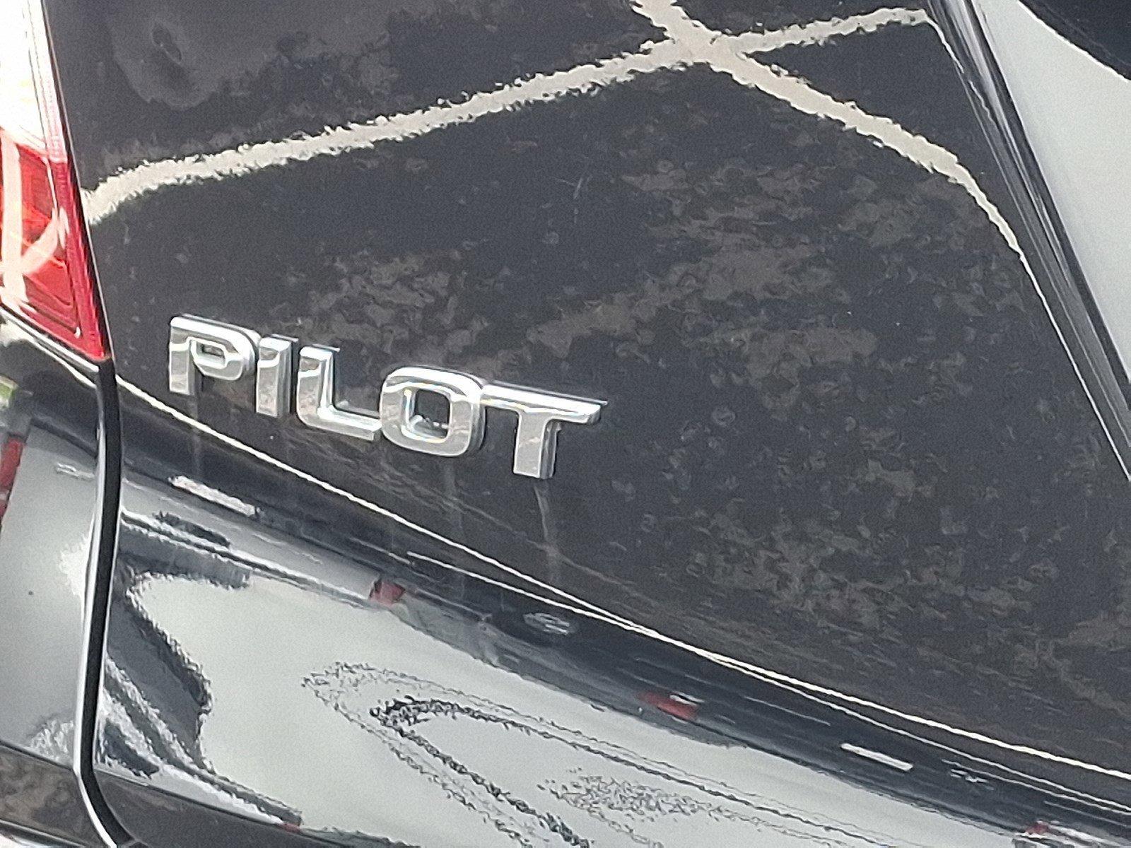 2021 Honda Pilot Vehicle Photo in Harrisburg, PA 17111