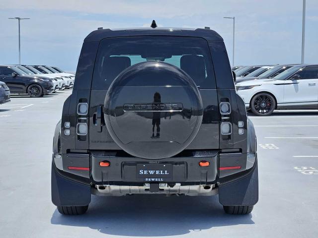 2024 Defender Vehicle Photo in AUSTIN, TX 78717