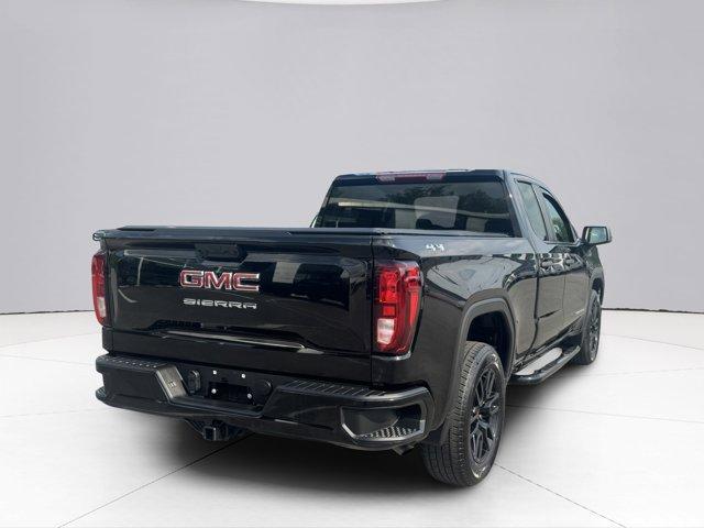 2023 GMC Sierra 1500 Vehicle Photo in LEOMINSTER, MA 01453-2952
