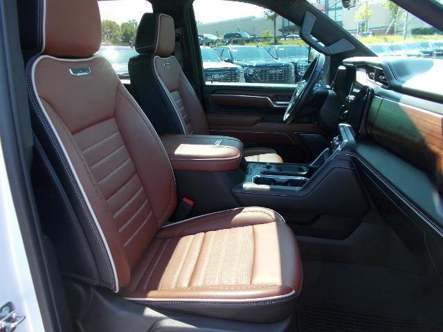2024 GMC Sierra 2500 HD Vehicle Photo in LOWELL, MA 01852-4336