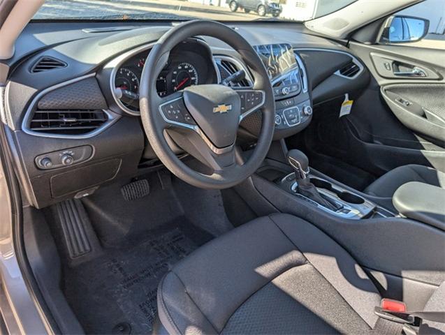 2025 Chevrolet Malibu Vehicle Photo in ENGLEWOOD, CO 80113-6708