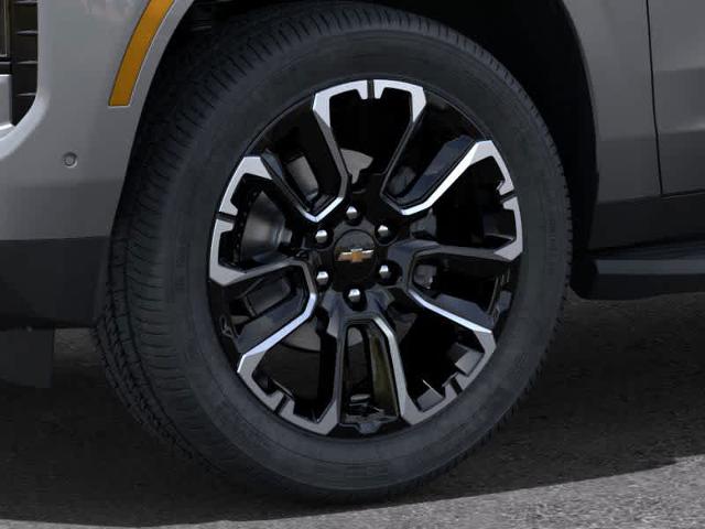 2025 Chevrolet Tahoe Vehicle Photo in MOON TOWNSHIP, PA 15108-2571