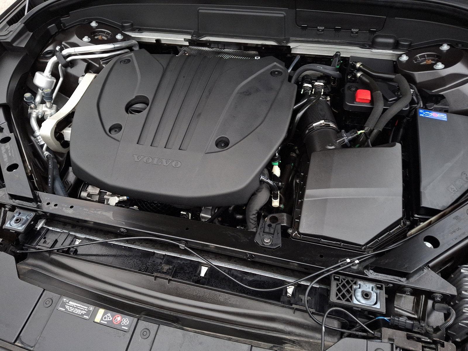 2022 Volvo XC60 Vehicle Photo in Trevose, PA 19053