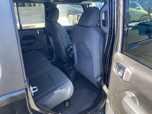2025 Jeep Wrangler Vehicle Photo in Doylsetown, PA 18901